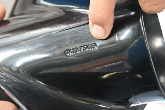 HOW TO READ A BOAT PROPELLER