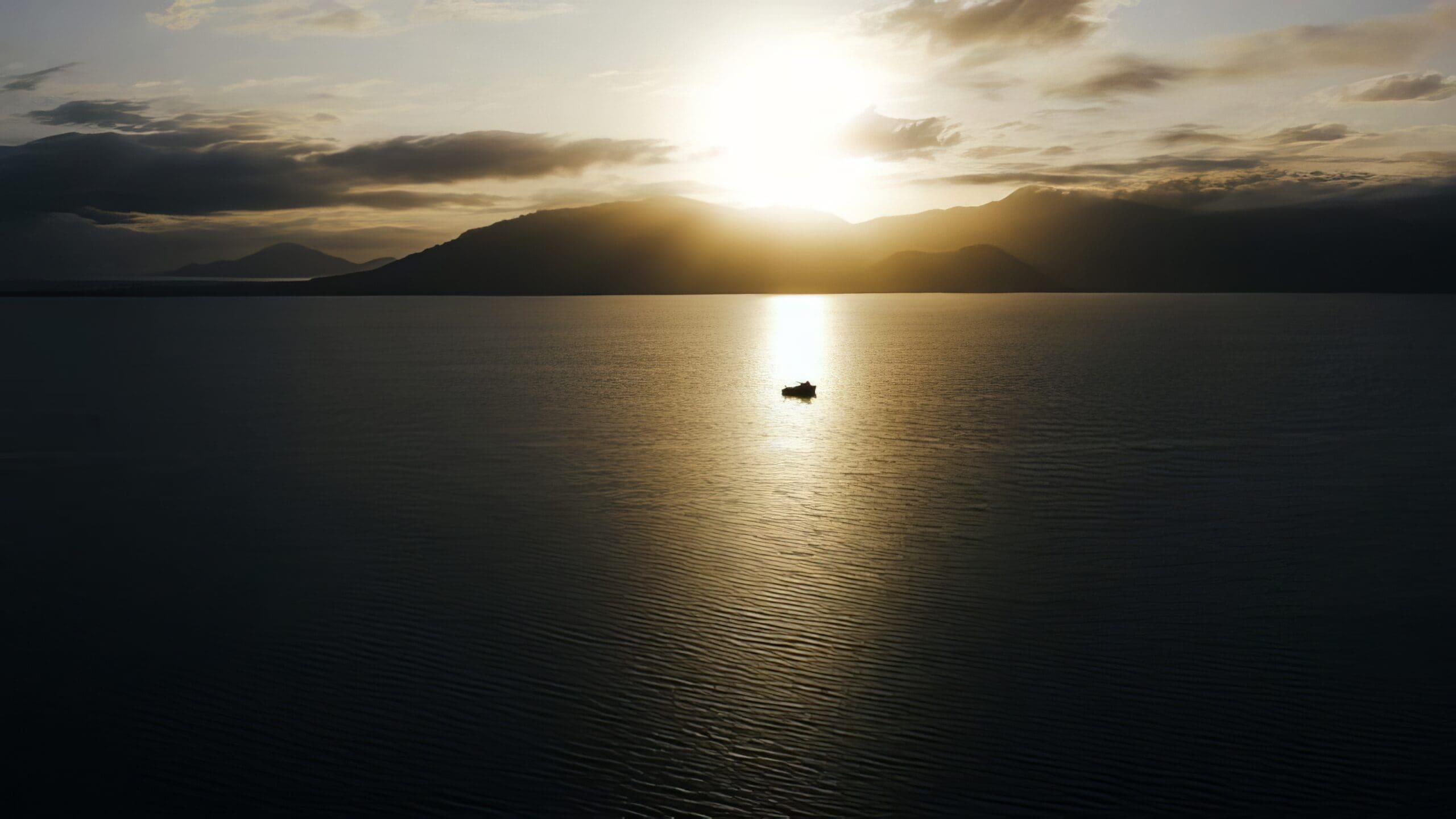 Reflecting-on-2022-onboard-our-boat-Mood-Swings Reflecting-on-2022-onboard-our-boat-Mood-Swings